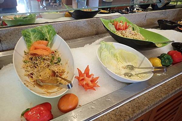 【關島】Fiesta Resort Guam 悅泰飯店 | 杜夢灣高CP值首選，舒服寬敞，隨時隨地漫步海灘