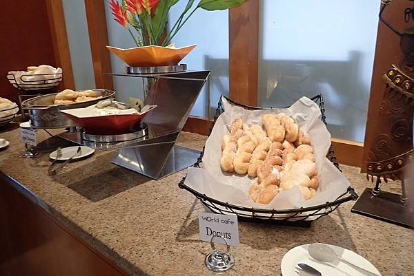 【關島】Fiesta Resort Guam 悅泰飯店 | 杜夢灣高CP值首選，舒服寬敞，隨時隨地漫步海灘