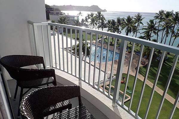 【關島】Fiesta Resort Guam 悅泰飯店 | 杜夢灣高CP值首選，舒服寬敞，隨時隨地漫步海灘