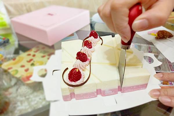 【甜品】Dear 送給最愛的人一份最貼心的禮物｜蛋糕界的起士萌主-VJ Cheesecake乳酪創作工坊