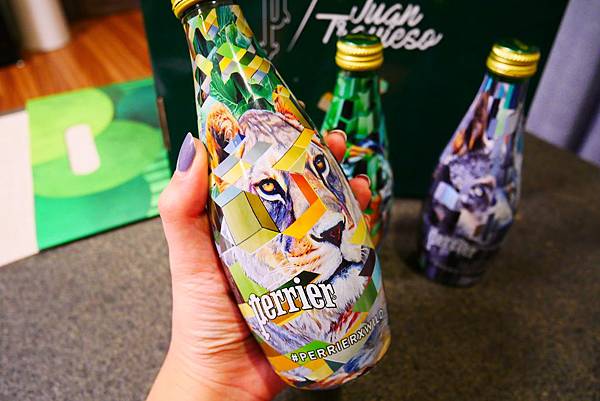【開箱】 2018法國沛綠雅Perrier「野生叢林限量瓶禮盒」｜獨傢限量發售