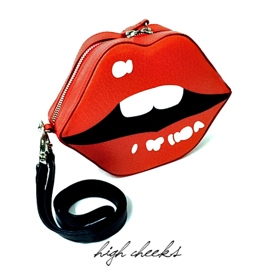 highcheeksPop_Cartoon_Lips_Mini_Bag_550