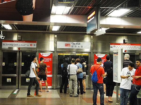 走出飯店不用3分鐘就到捷運