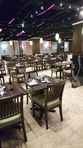 DSC_0125.JPG DSC_0125.JPG