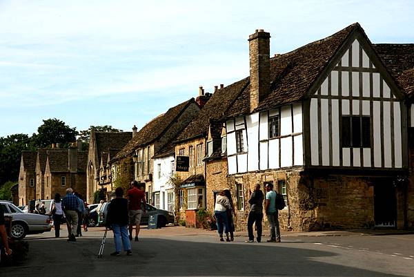 Avebury World Heritage Site 019.jpg