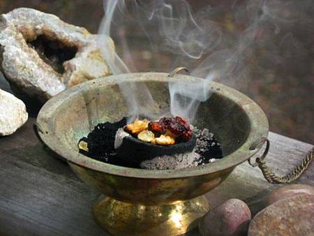 椰子殼碳餅5.jpg 椰子殼碳餅5.jpg