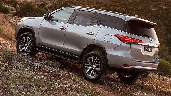 Toyota Fortuner 2019.jpg Toyota Fortuner 2019.jpg