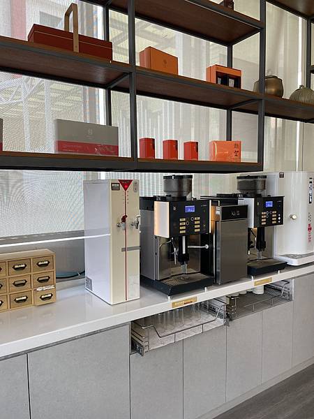 台南住宿推薦 沒想過住飯店還能玩控窯 釣魚 而且還有遊戲室 