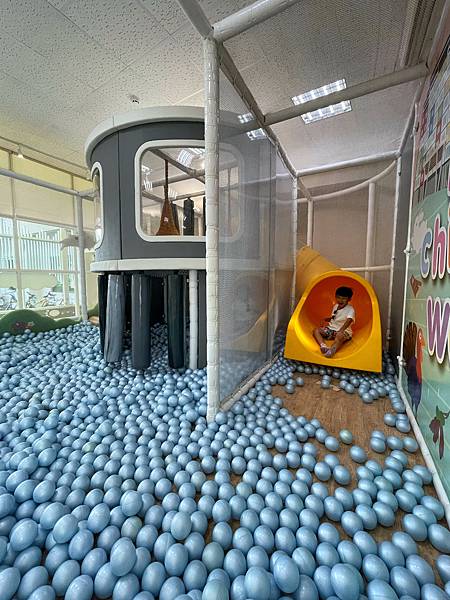 台南住宿推薦 沒想過住飯店還能玩控窯 釣魚 而且還有遊戲室 