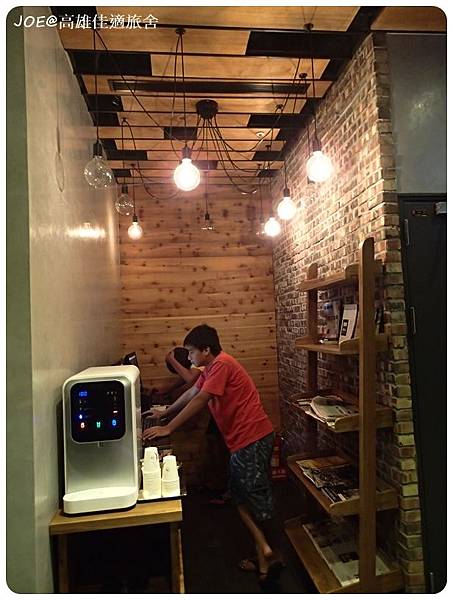 高雄佳適旅舍(六合夜市附近)