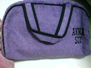 【全新真品】 ANNA SUI 紫色運動毛巾包 rm90