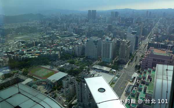 台灣最高星巴克喝咖啡看風景台北101大樓35F6.jpg