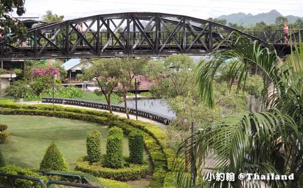 搭小巴到北碧府Kanchanaburi 桂河大橋2