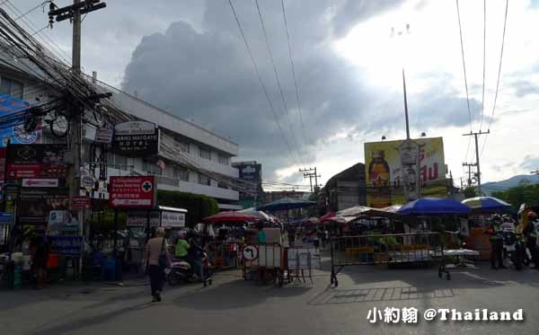 清邁週六夜市Wualai Road Saturday Night Market1.jpg