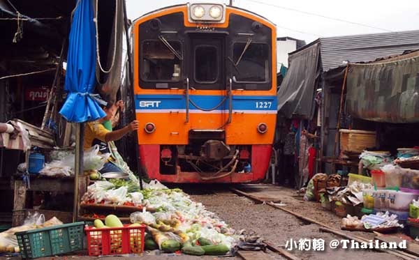 泰國美功鐵道市場(Maeklong Railway Market)1.jpg