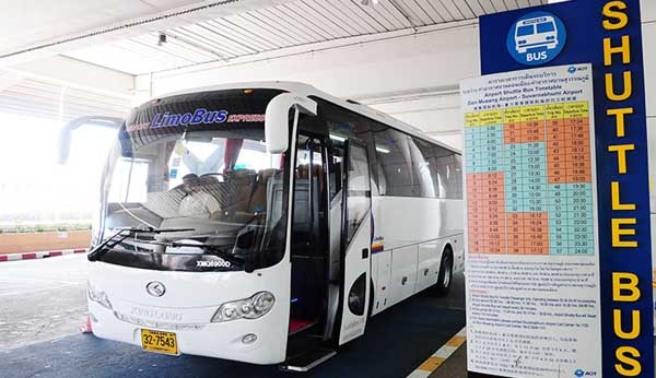 Don Mueang Airport LimoBus.jpg