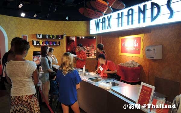 Madame Tussauds曼谷杜沙夫人蠟像館wax hand.jpg