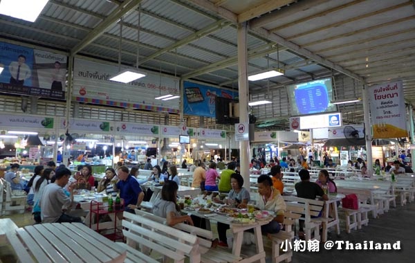 Udon Thani UD TOWN Night market8.jpg