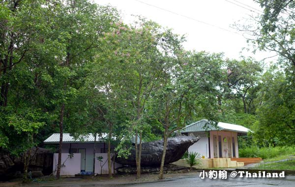 Luang Poo Khao Analyo Museum8.jpg