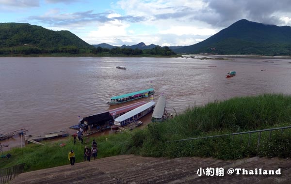 清康碼頭搭船遊湄公河Mekong River1.jpg