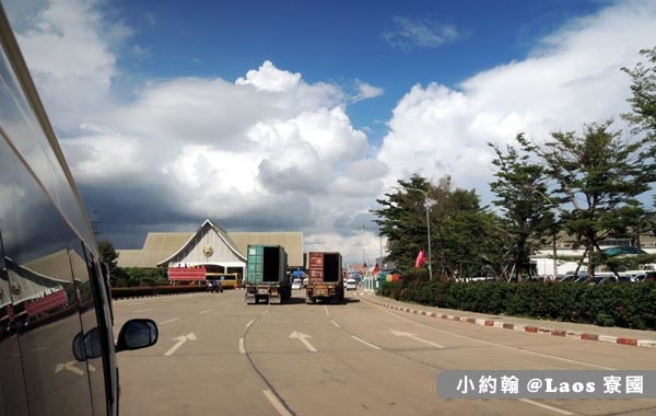 Thanaleng Border Crossing寮國入境落地簽.jpg