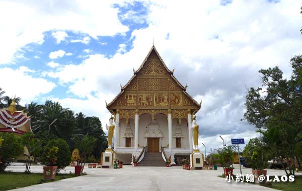 Pha That Luang Stupa Vientiane Laos塔鑾寺11.jpg