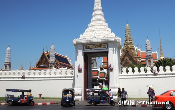 泰國曼谷大皇宮(The Grand Palace)白色大門.jpg