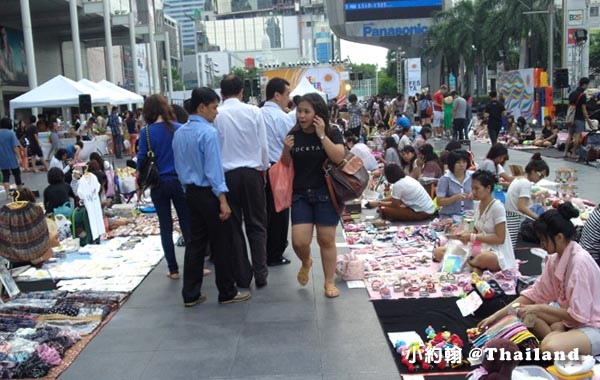 Central World Bangkok手作市集.jpg