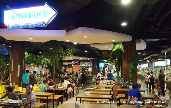 Terminal21 Asok food court2.jpg