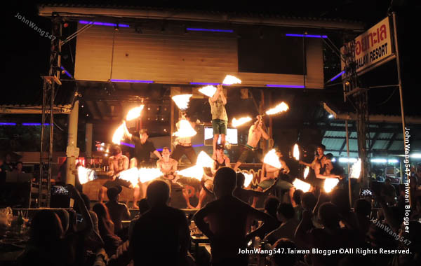 Ploy talay restaurant Fire Show Sai Kaew Beach1.jpg