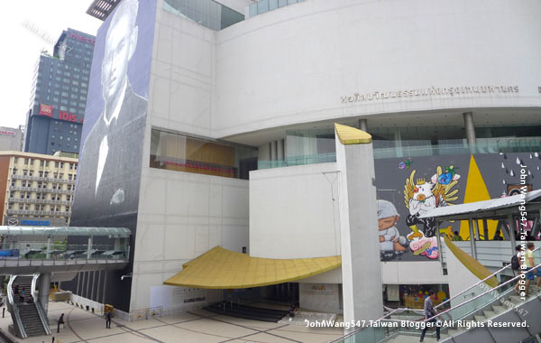 Bangkok Art And Culture Centre(BACC)曼谷藝術文化中心.jpg