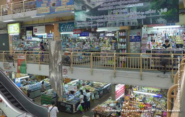 Warorot Market (Kad Luang) cosmetics@ Chiang Mai.jpg