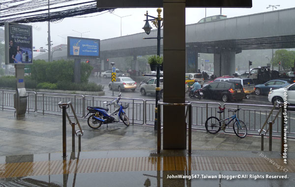 泰國午後雷陣雨9月