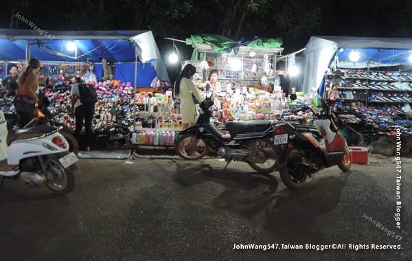 Angkor Local Night market4.jpg