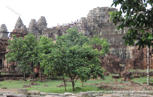 巴肯寺Phnom Bakheng巴肯山.jpg