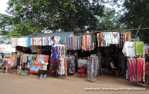 巴肯寺Phnom Bakheng巴肯山market2.jpg