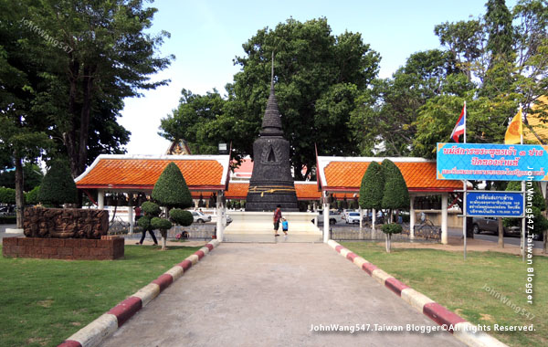 Wat Chai Mongkron Pattaya8.jpg