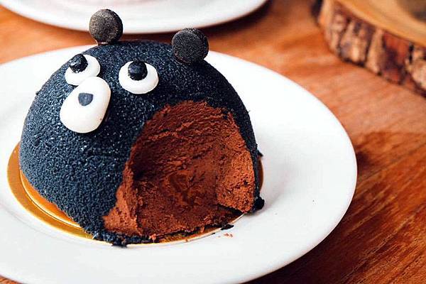 Villa De Bear cake1.jpg