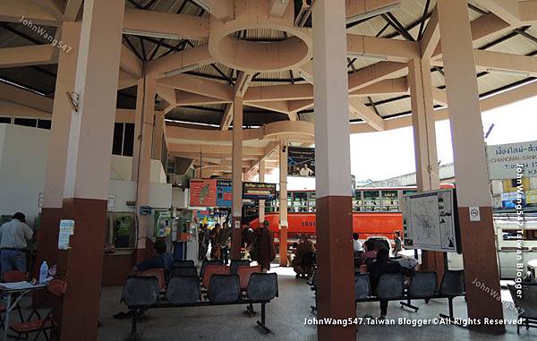 Chang Pheuak Bus Terminal2
