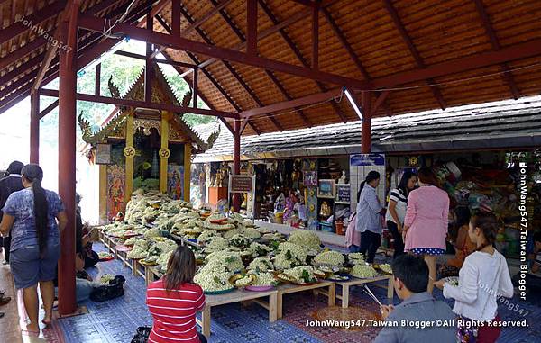 Wat Phra That Doi Kham清邁來康寺 茉莉花.jpg