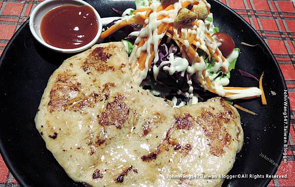 Steak KumTo Chicken Steak Chiang Mai Gate.jpg