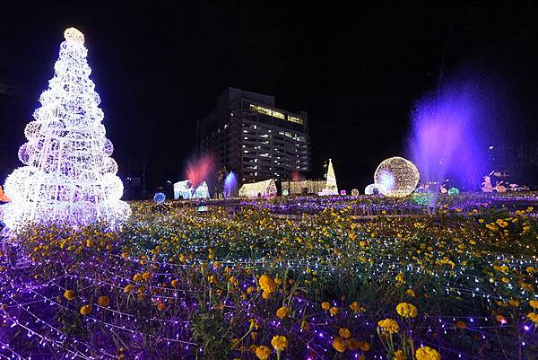 Thailand Illumination Festival 2017Bangkok1.jpg