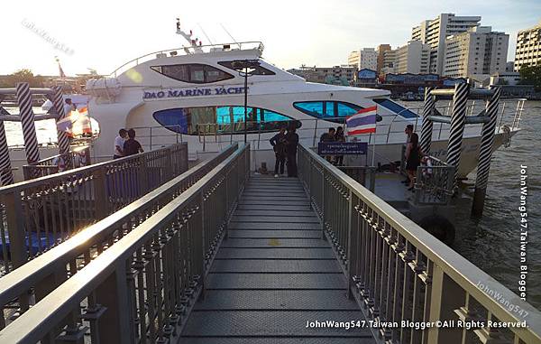 Chao Phraya River Cruise Private Dinner.jpg