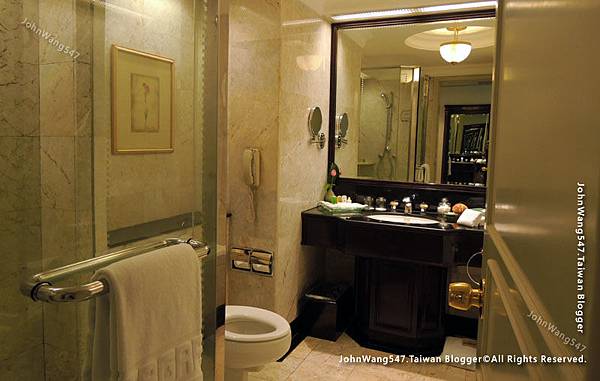 Evergreen Laurel Hotel Sathorn Bangkok room4.jpg