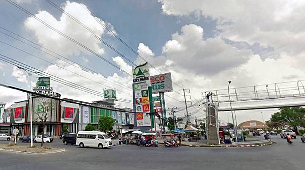 Ayutthaya City Park shopping mall.jpg