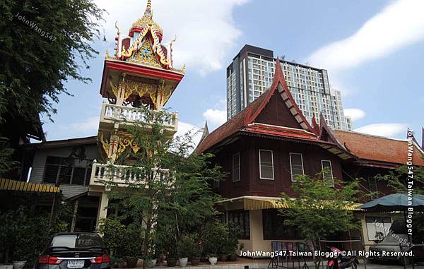 Wat Bank Sakae Nai Talat Phlu2.jpg