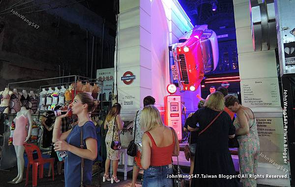 Pattaya Walking Street Red Light District3.jpg