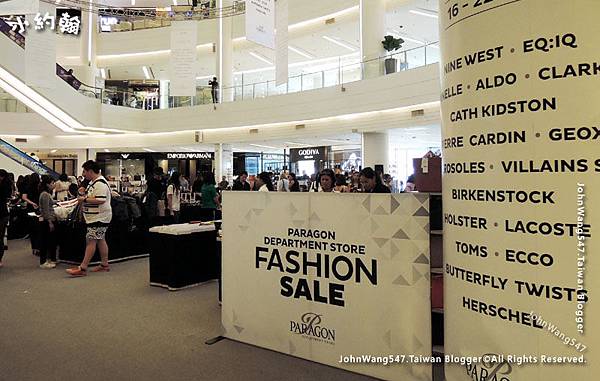 Siam Paragon Bangkok sale.jpg