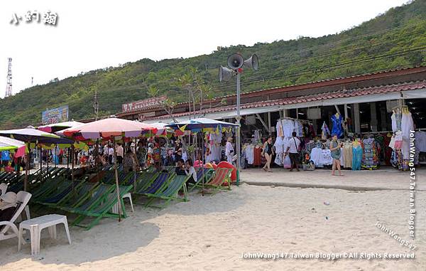 Koh Larn Tawaen Beach shops.jpg
