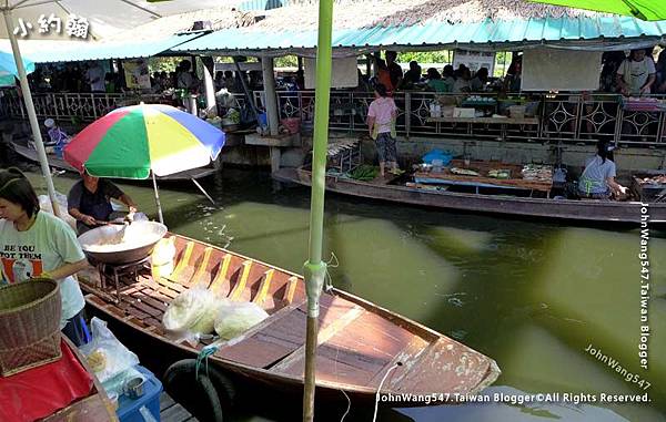 Taling Chan Floating Market.jpg